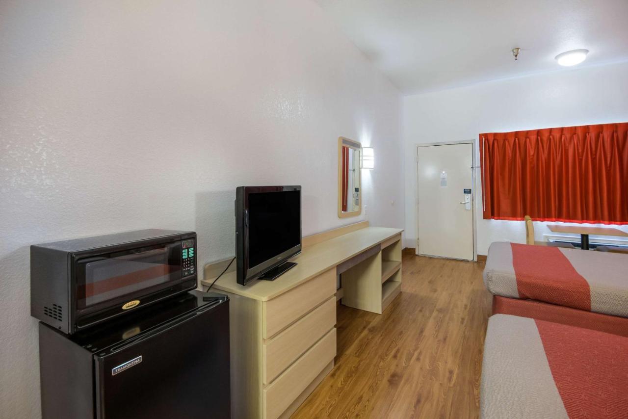 Motel 6-Humble, Tx Eksteriør billede