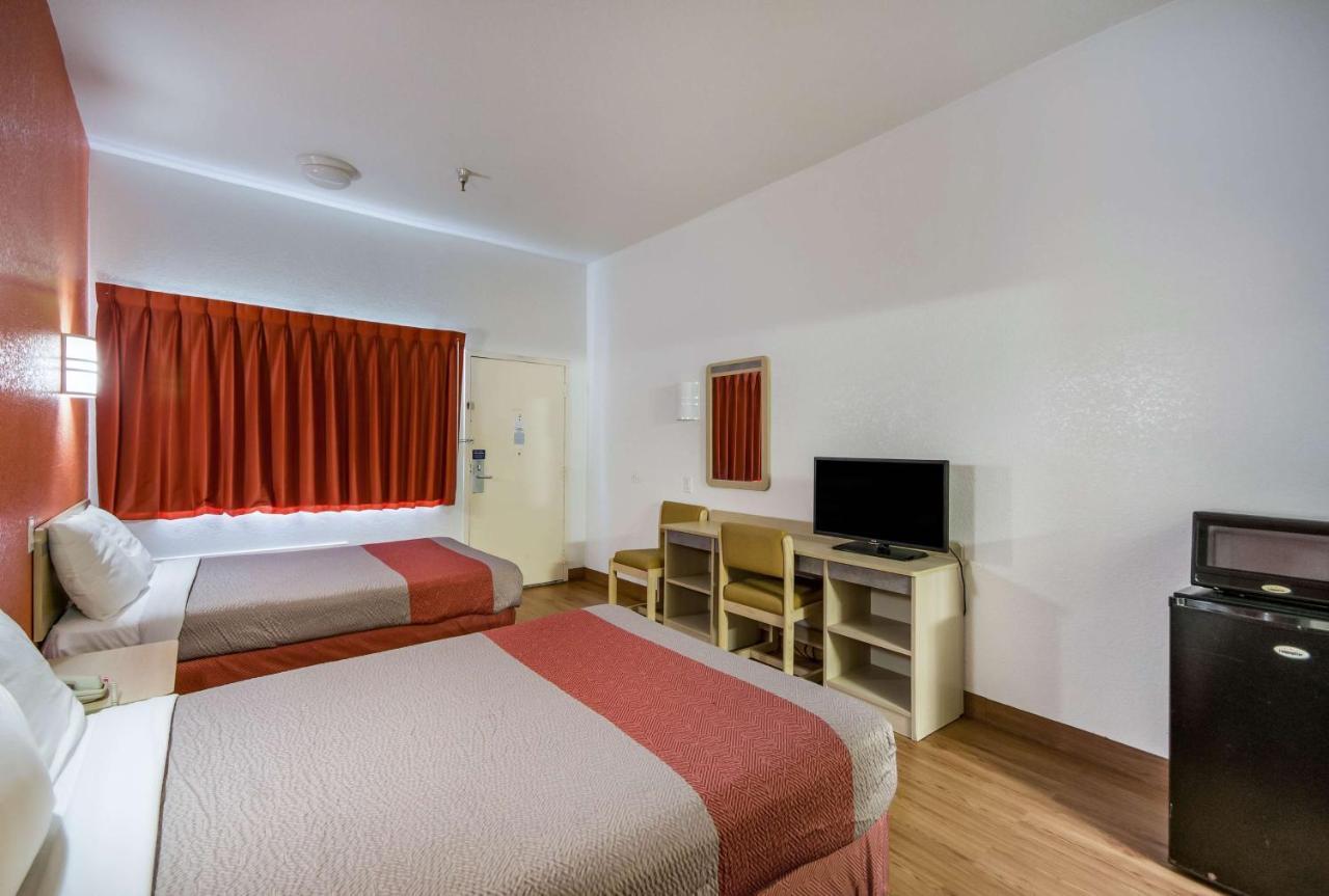 Motel 6-Humble, Tx Eksteriør billede